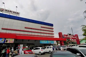 Hari Hari Pasar Swalayan image