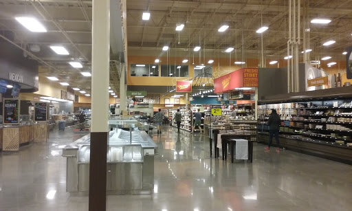 Grocery Store «Kroger», reviews and photos, 4777 Kenard Ave, Cincinnati, OH 45232, USA