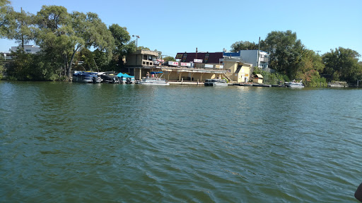 Liquor Store «Haywards Liquor St-Atm», reviews and photos, 573 Main St #4, Belleville, MI 48111, USA