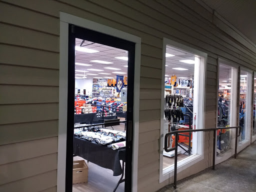 Shoe Store «Sport Seasons», reviews and photos, 56 White Bridge Pike, Nashville, TN 37205, USA