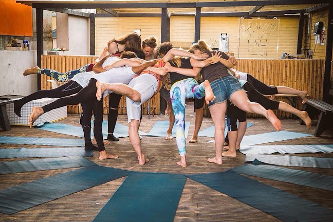Reviews of Corporate Yoga London - Creative Wellness in London - Yoga studio
