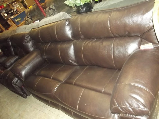 Junk Store «Family Thrift Store», reviews and photos, 1207 N Royal Ave, Front Royal, VA 22630, USA