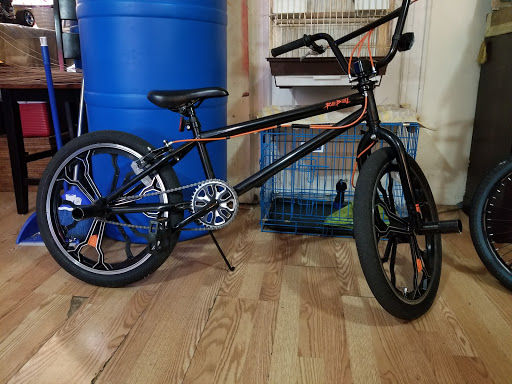 Bicycle Store «ADT Bike & Skate Shop (Arc De Triomphe Inc)», reviews and photos, 114-01 Jamaica Ave, Richmond Hill, NY 11418, USA