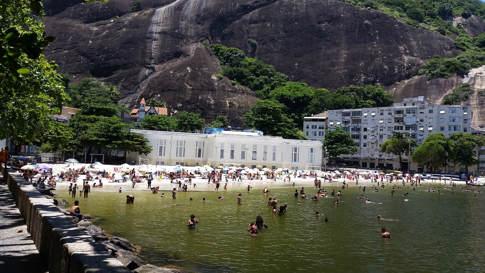 Foto de Praia da Urca e o assentamento