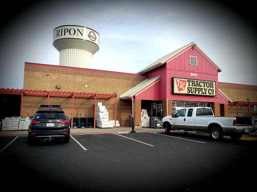 Home Improvement Store «Tractor Supply Co.», reviews and photos, 860 Jack Tone Rd, Ripon, CA 95366, USA