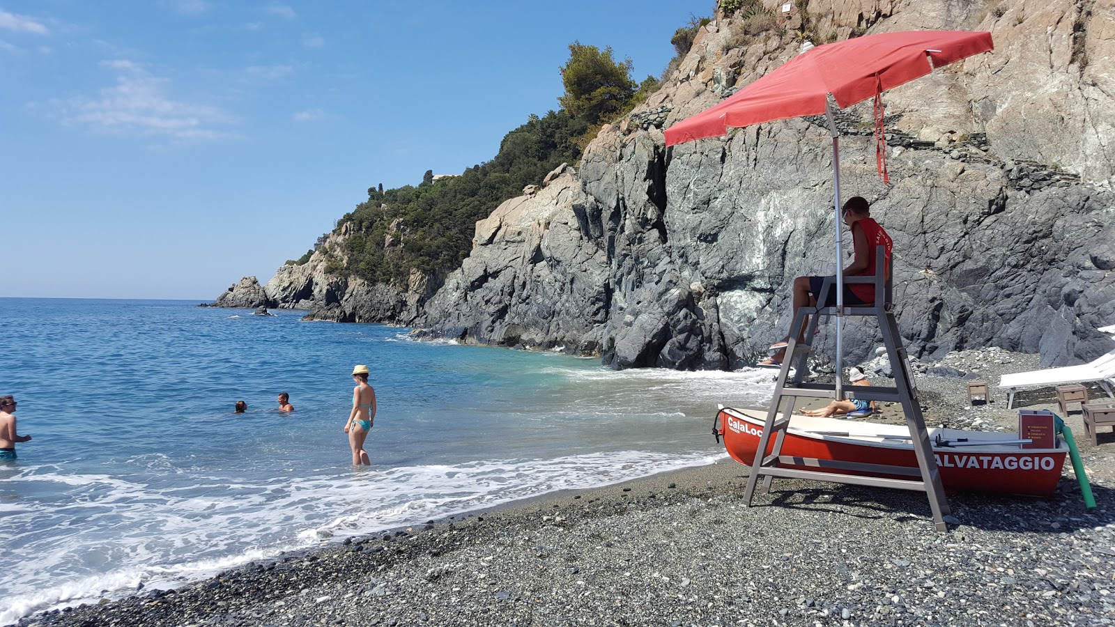 Fotografie cu Cala Loca sprijinit de stânci