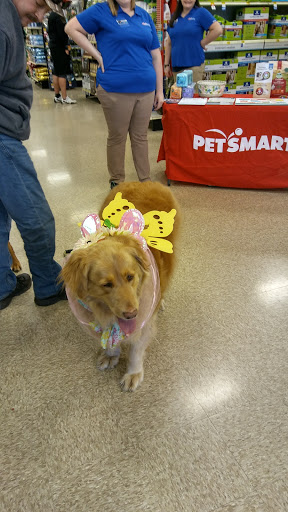 Pet Supply Store «PetSmart», reviews and photos, 985 Erica Ln, Yorkville, IL 60560, USA