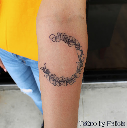 Tattoo Shop «Tiger Lotus Tattoo and Piercing», reviews and photos, 17230 S Tamiami Trail, Fort Myers, FL 33908, USA