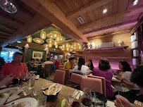 Atmosphère du Restaurant Le Carrousel à Chamonix-Mont-Blanc - n°15