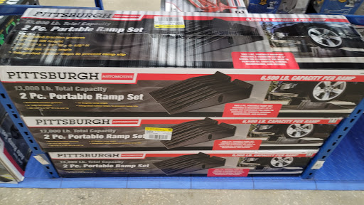 Hardware Store «Harbor Freight Tools», reviews and photos, 323 E Merritt Island Causeway, Merritt Island, FL 32952, USA