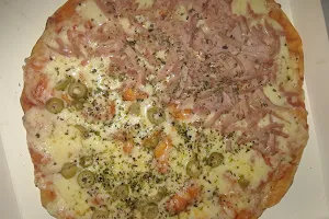 Pizzería "La Pomarola" image