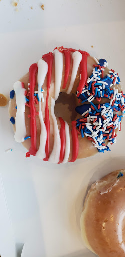 Bakery «Krispy Kreme Doughnuts», reviews and photos, 511 Moosic St, Scranton, PA 18505, USA