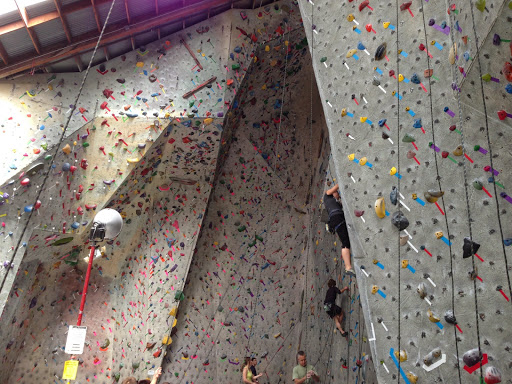 Rock Climbing Gym «Pacific Edge Climbing Gym», reviews and photos, 104 Bronson St #12, Santa Cruz, CA 95062, USA