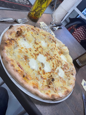 Esposito Pizza au feu de bois à Sury-le-Comtal