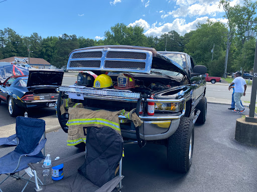 Car Dealer «Luck Chevrolet», reviews and photos, 516 S Washington Hwy, Ashland, VA 23005, USA