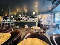 Atmosphère du Restaurant Café Livres à Paris - n°10