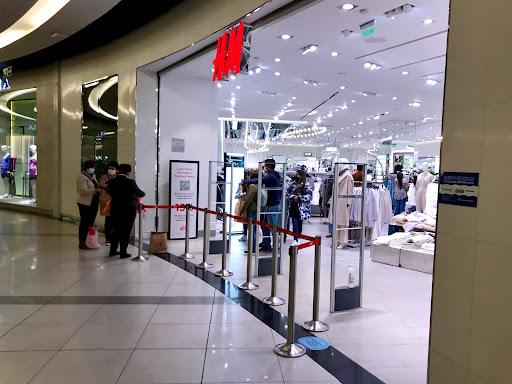 Tiendas para comprar pantalones chinos mujer Bogota
