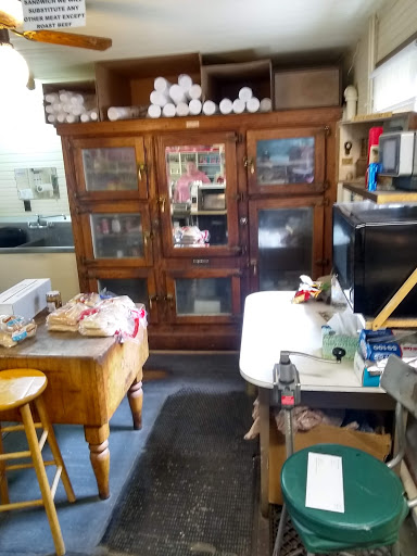 Grocery Store «Goshen General Store», reviews and photos, 11940 W U.S. Hwy 42, Goshen, KY 40026, USA