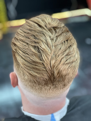 Barber Shop «Luxury Cuts 305 Barber Shop», reviews and photos, 11244 SW 137th Ave, Miami, FL 33186, USA