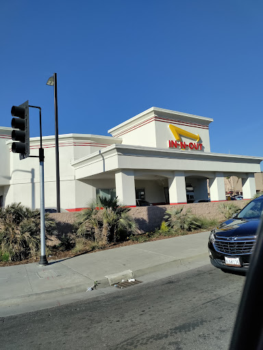 Shopping Mall «Sherwood Mall Shopping Center», reviews and photos, 5308 Pacific Ave, Stockton, CA 95207, USA