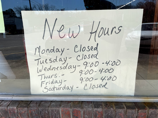 Thrift Store «Salvation Army Thrift Store», reviews and photos, 1501 E Willow St, Scottsboro, AL 35768, USA