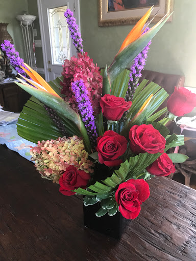 Florist «ROCKVILLE FLORIST & GIFT BASKETS», reviews and photos, 11622 Boiling Brook Pl, Rockville, MD 20852, USA