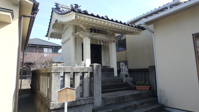 愛鷹神社