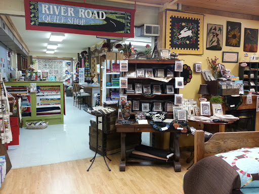 Quilt Shop «River Road Quilt Shop @ Nelson Flag», reviews and photos, 2501 South Ave, La Crosse, WI 54601, USA