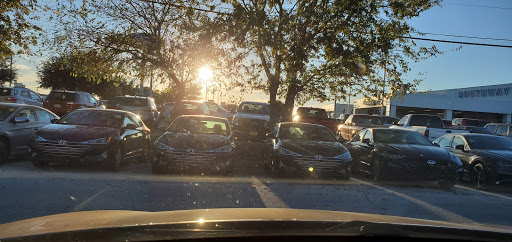 Car Dealer «World Car Kia South», reviews and photos, 7915 Interstate 35 Access Rd, San Antonio, TX 78224, USA