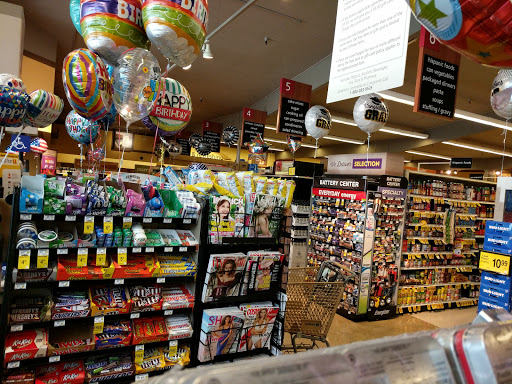 Grocery Store «Safeway», reviews and photos, 2811 Middlefield Rd, Palo Alto, CA 94306, USA