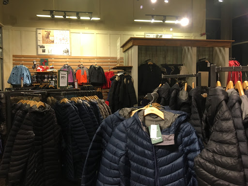 Clothing Store «L.L. Bean», reviews and photos, 4999 Old Orchard Shopping Center, Skokie, IL 60077, USA