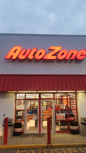 Auto Parts Store «AutoZone», reviews and photos, 333 Warren St, Roxbury, MA 02119, USA