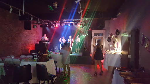 Live Music Venue «Lyric Room», reviews and photos, 233 N Broadway, Green Bay, WI 54303, USA