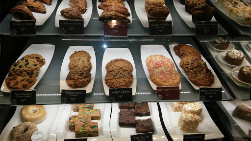 Book Store «Barnes & Noble», reviews and photos, 4100 Summit Plaza Dr, Louisville, KY 40241, USA