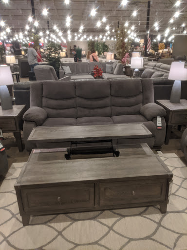 Furniture Store «Furniture Deals», reviews and photos, 14121 US-40, Kansas City, MO 64136, USA