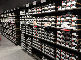 Converse Clearence Store
