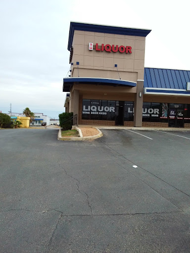 Shopping Mall «Sunset Square Shopping Center», reviews and photos, 1518 Austin Hwy, San Antonio, TX 78218, USA