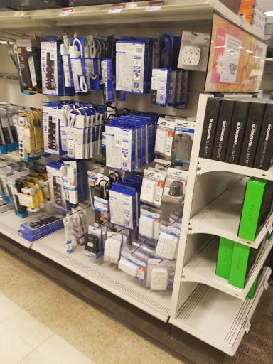 Electronics Store «Micro Center», reviews and photos, 8000 E Quincy Ave, Denver, CO 80237, USA