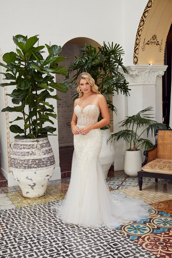 Bridal Shop «La Boutique De Bridal & Tuxes», reviews and photos, 3034 W New Haven Ave, West Melbourne, FL 32904, USA