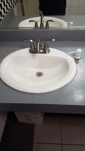 Used Car Dealer «Elite Motors Inc.», reviews and photos, 822 N Lake St, Mundelein, IL 60060, USA