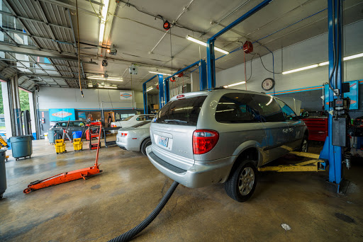 Auto Repair Shop «The Garage In Renton», reviews and photos, 4233 NE Sunset Blvd #5, Renton, WA 98059, USA