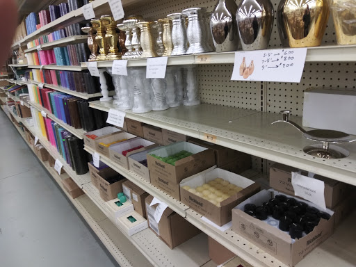 Candle Store «Factory Direct Candles», reviews and photos, 6252 Glenway Ave # A, Cincinnati, OH 45211, USA