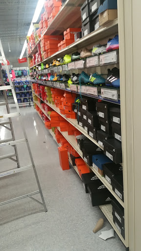 Sporting Goods Store «Academy Sports + Outdoors», reviews and photos, 4627 East Sam Houston Pkwy S, Pasadena, TX 77505, USA