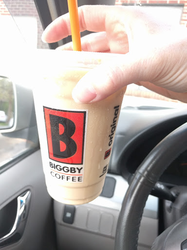 Coffee Shop «BIGGBY COFFEE», reviews and photos, 6123 Highland Rd a, Waterford Twp, MI 48327, USA