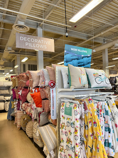 Department Store «HomeGoods», reviews and photos, 2201 Nostrand Ave, Brooklyn, NY 11210, USA