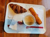 Croissant du Restaurant servant le petit-déjeuner Brioche Dorée à Paris - n°13