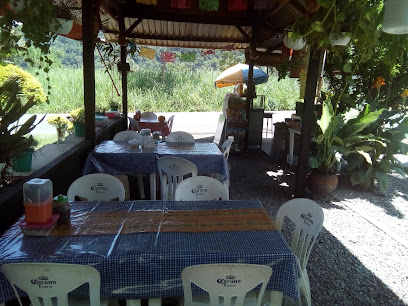 Restaurante familiar  El Pedregal  - Carretera nueva alemania km.7.5 Fracc. Las peñitas, 30700 Tapachula de Córdova y Ordoñez, Chis., Mexico