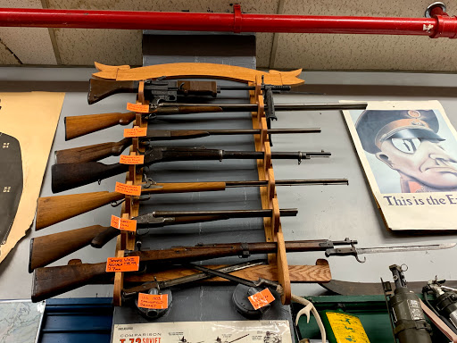 Sporting Goods Store «Andy & Bax Sporting Goods», reviews and photos, 324 SE Grand Ave, Portland, OR 97214, USA