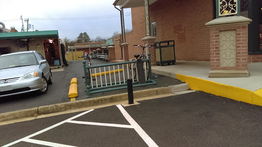 Bakery «Hollin Hall Pastry Shop», reviews and photos, 7920 Fort Hunt Rd, Alexandria, VA 22308, USA