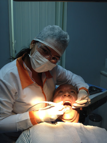 Clínica Detal Médica - Dentista